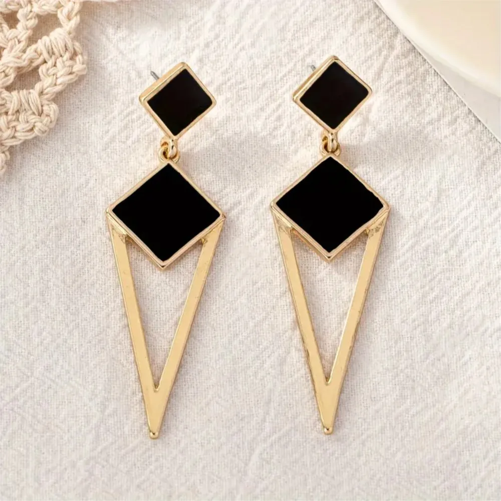 Versatile Geometric Cutout Stud Earrings for Women Minimalist Triangle Earring Statement Party Jewelry Accessories