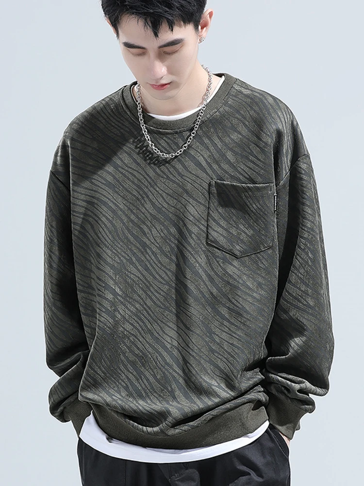 thumbnail image 1 of Sudadera con capucha holgada informal de gran tamaño con cuello redondo y gráfico de paneles de rayas otoñales para hombre, estilo urbano, con bolsillos, estilo Y2K, 1 of 5