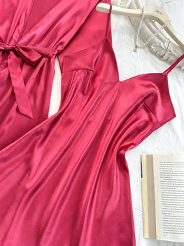 أزياء الصيف ومجموعة رداء حمام منزلي مثير برقبة على شكل حرف V وثوب نوم مكون من قطعتين 6