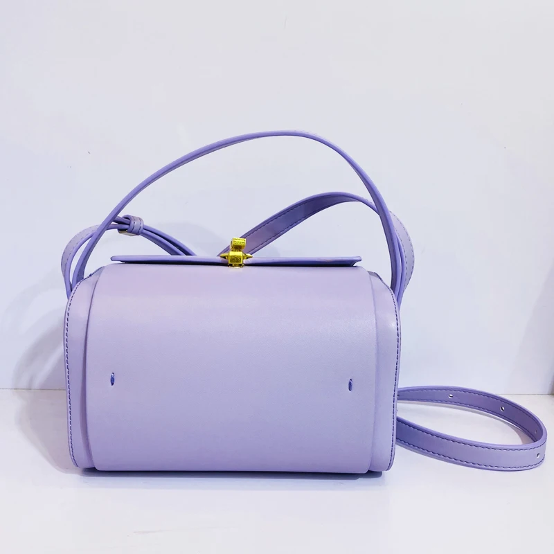 thumbnail image 1 of Bolsos bandolera de moda para mujer, bolso y monedero de diseñador de lujo, novedad 2023, mini bolso de hombro con decoración de candado con lentejuelas de cuero PU, 1 of 5