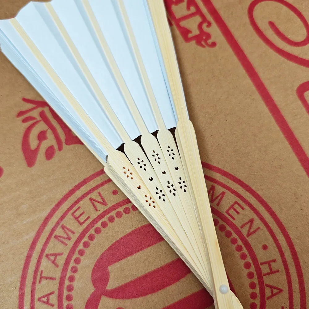 Personalized Engraved White Folding Elegant Silk Hand Fan with Gift bag Wedding &amp mariage abanicos para boda