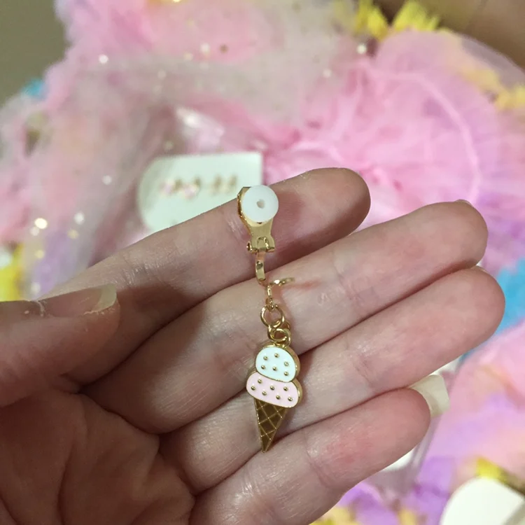 Pendientes de Clip de mariposa de gato blanco para niños y niñas, joyería sin perforaciones, 2 pares por juego, recién llegados