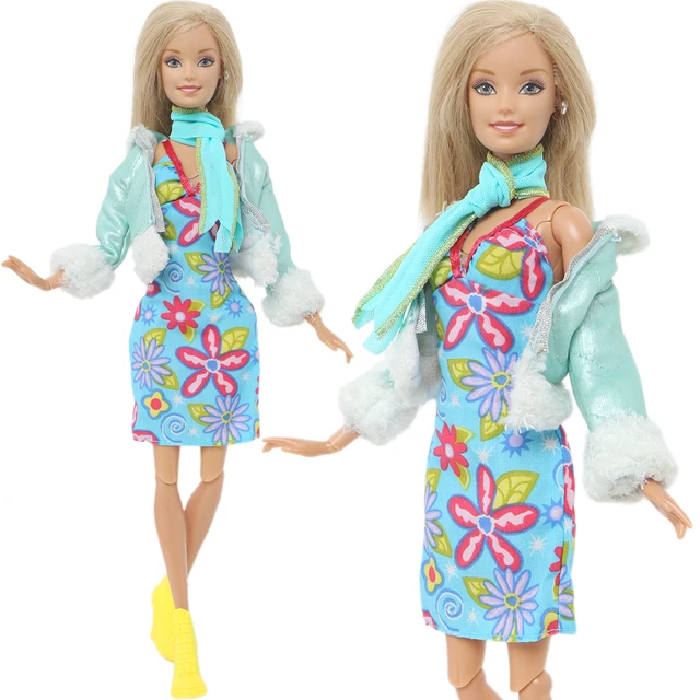 Roupa para barbie (Vestido com mochila e sapato)