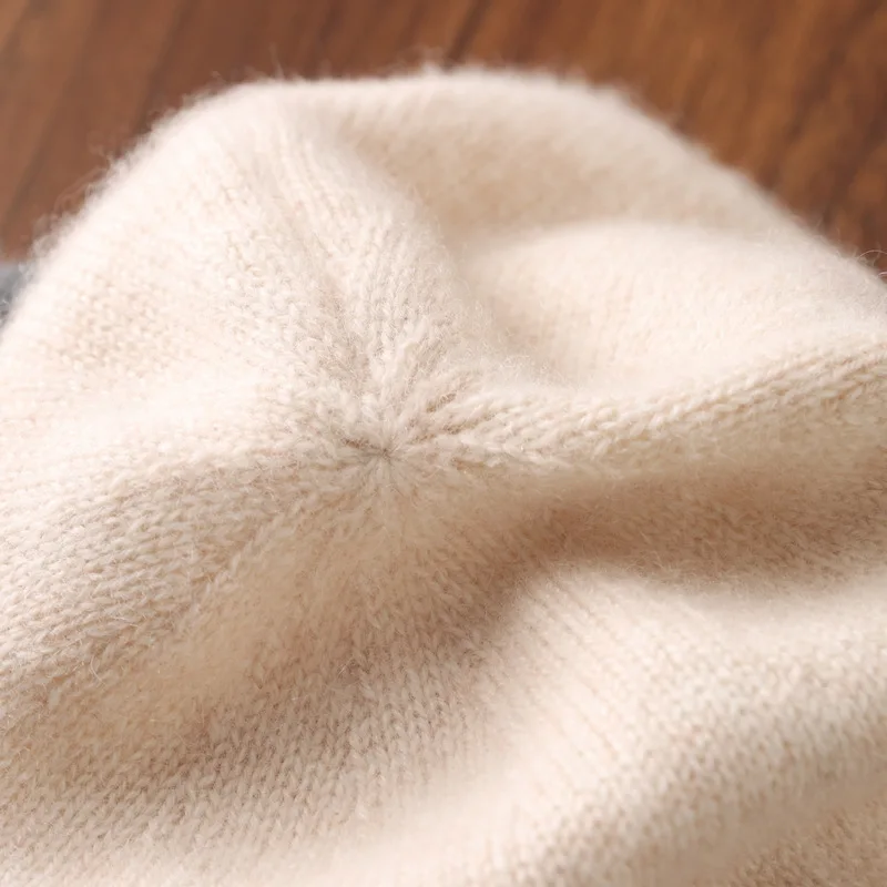 2025 New Women's Soft Warm Bean Hat Winter Hat Regardless of Gender 100% Merino Wool Knitted Fashion Outdoor Curly-brimmed Hat