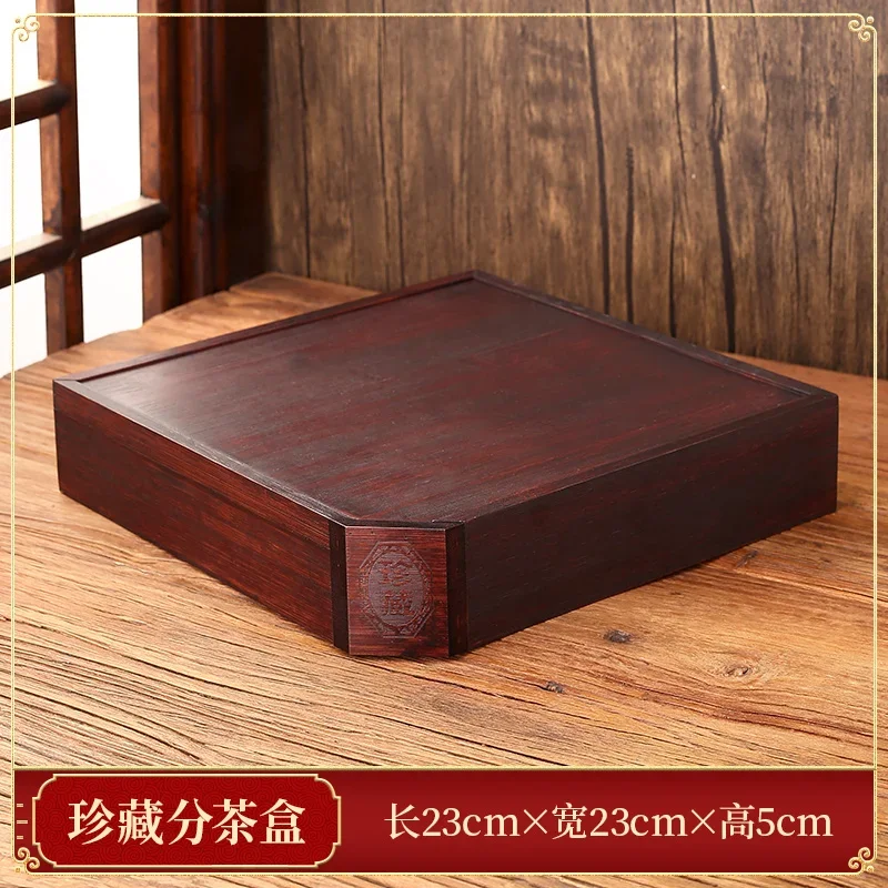 Una Caja De Bambú Útil Para Almacenar Cosas Fotos, retratos, imágenes y  fotografía de archivo libres de derecho. Image 17342383
