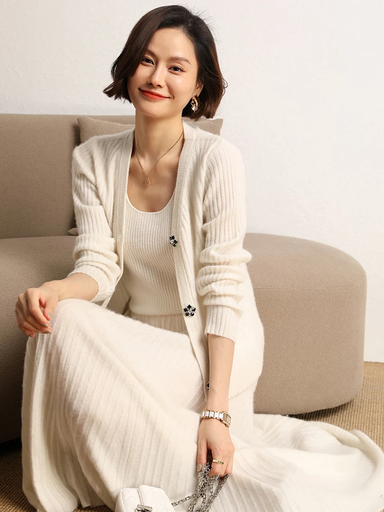 New Chic Pleated Cashmere Skirt Material Close-up