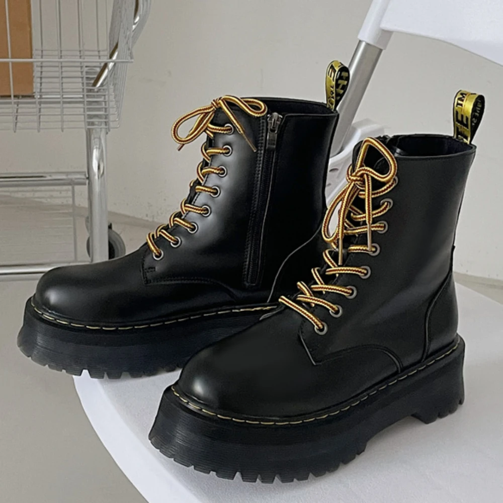 

Women Martin Boots Gothic Shoes Female Leather Chelsea Boots Ladies Classic Punk Woman Shoes Platform Boots Ankle Women Black