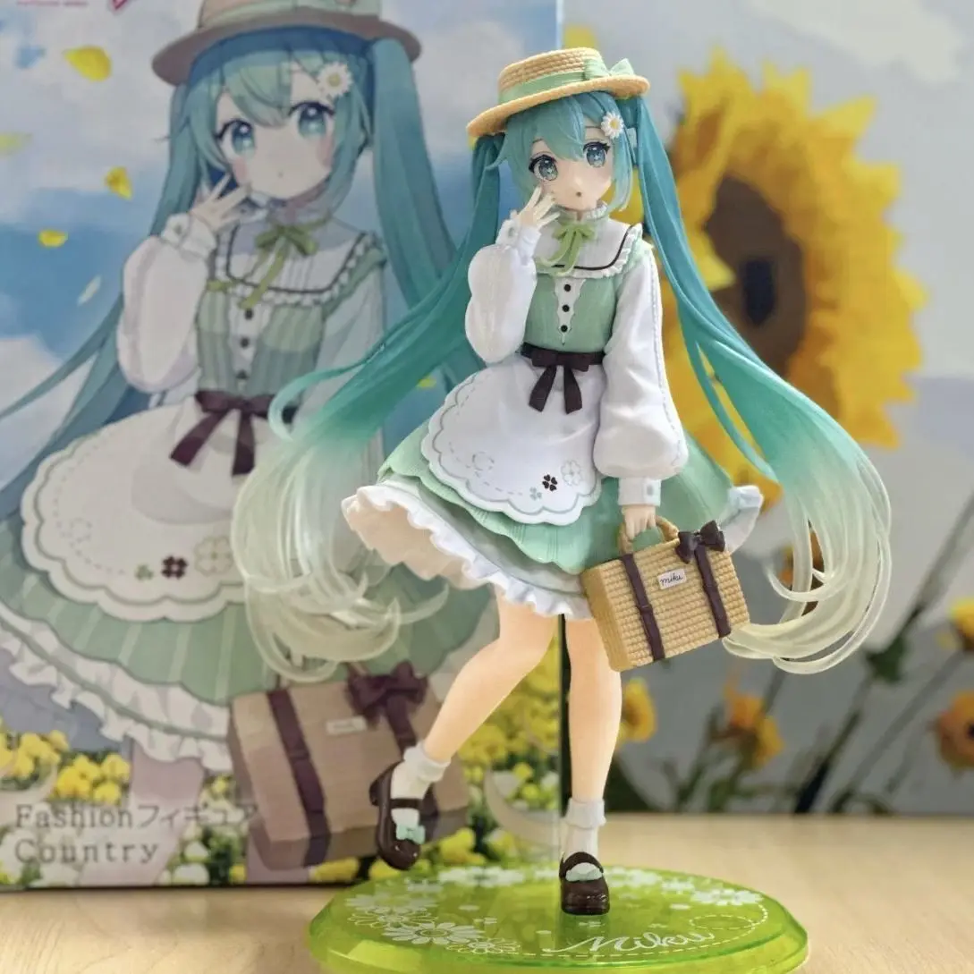 Hatsune Miku Anime Figurine - Fashion Country Version 20cm Cute Kawaii Girl Action Figure - Adorable Desktop Decor
