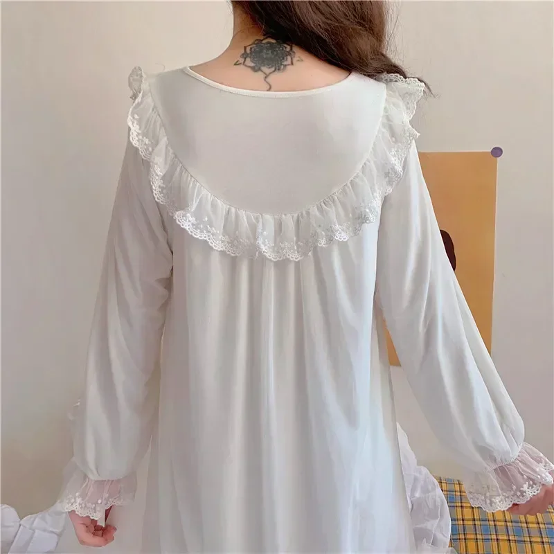 

Night Girl Wear Victorian Princess Peignoirs Lolita Lace Embroidery Ladies Dress Sleepwear Women White Nightgowns Lounge