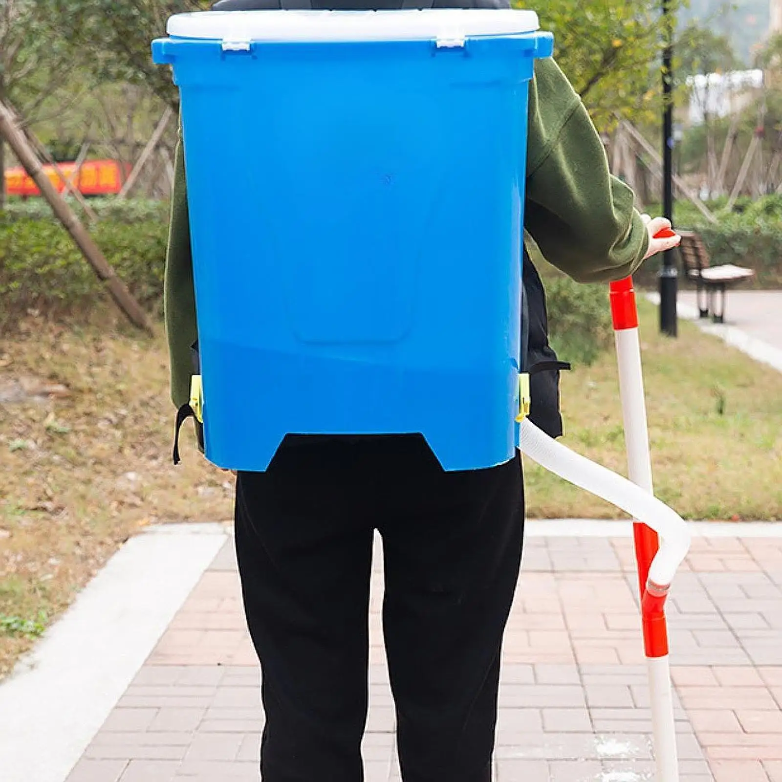 25L Fertilizer Spreader with Back Carrying Bucket, 40x43cm for Agricultural Use, Lightweight Sturdy Multifunctional Labor Saving, fertilizer spreader