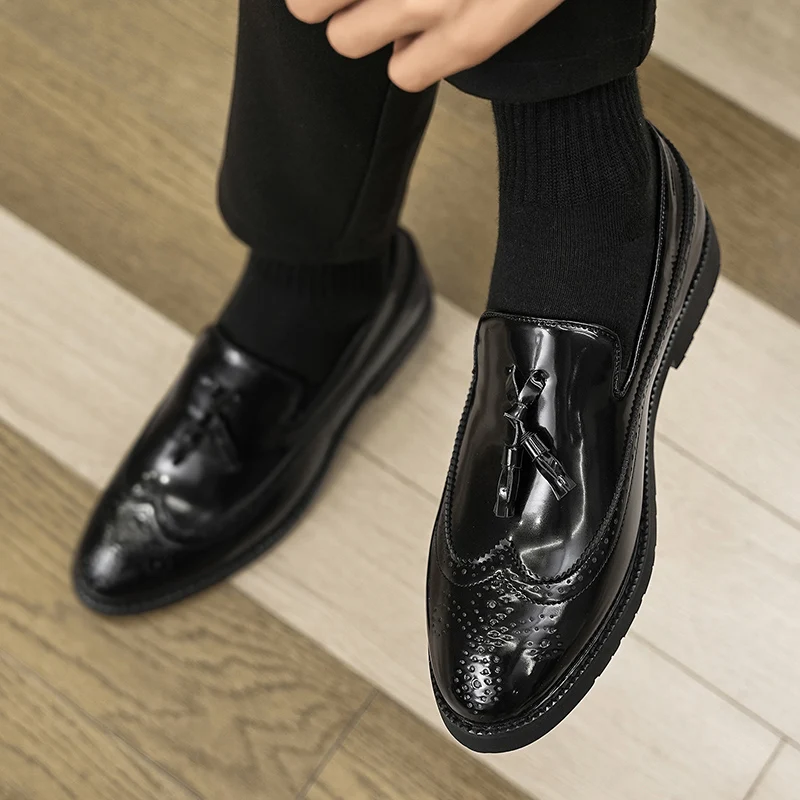 Männer Patent Leder Carving Brogue Loafers Business Hochzeit Bankett Casual Kleid Schuhe Klassische Herren Leder Schuhe Mokassins – Detail 21