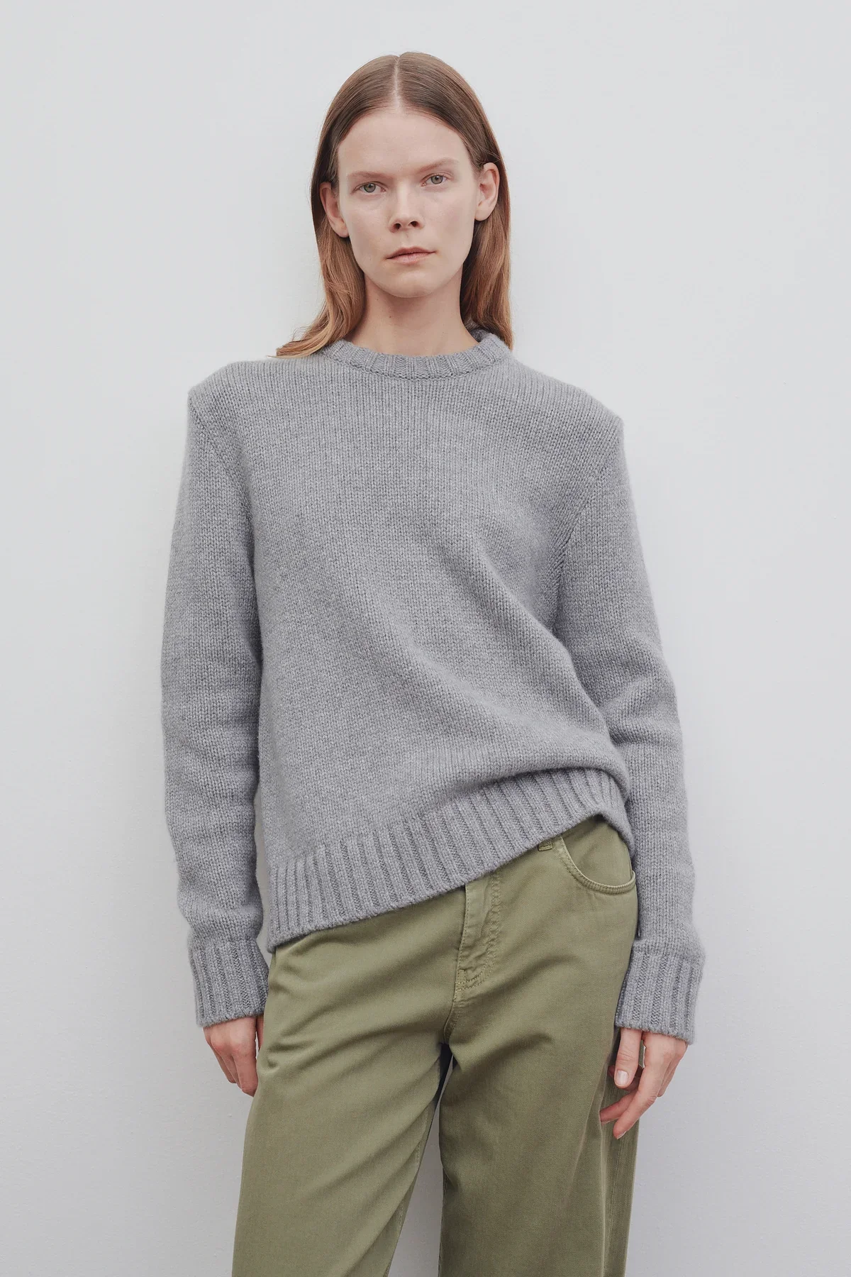 

The*R Benji Sweater In Cashmere Slim-fit Crewneck Knitwear With Ribbed Neckline Luxury Design Grey Pullovers Winter Women's Clot