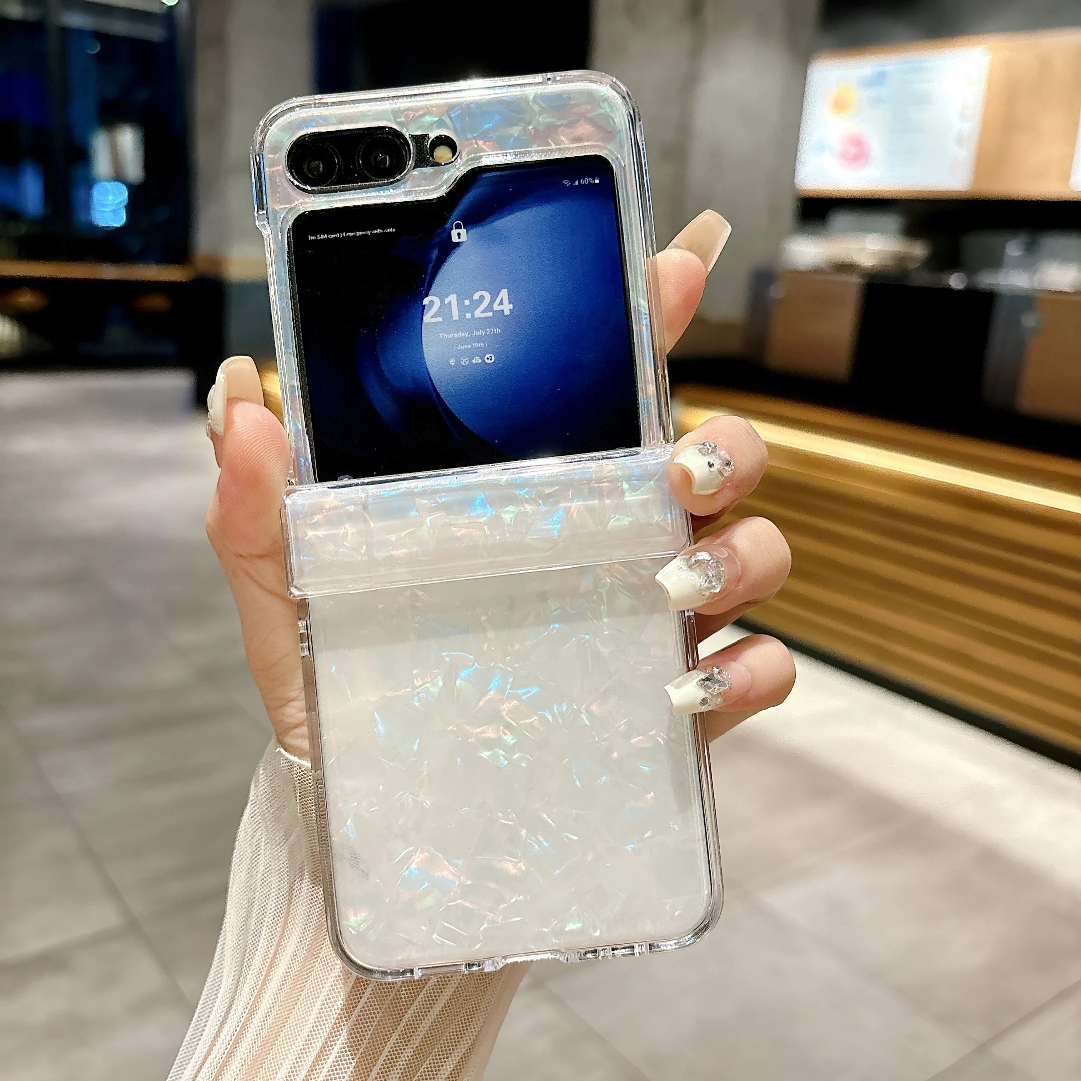 Luxury Aurora Seashell Hinge Cover