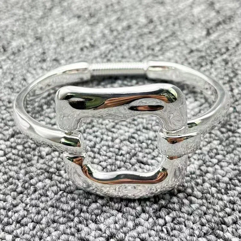 

2023 Unode50 Delicate Fashion Electroplated 925 Silver High Quality Luxury Women's Bracelet Romantic Holiday Gift