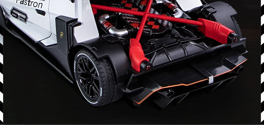 Lamborghini Essenza SCV12 1:24 Ölçekli 