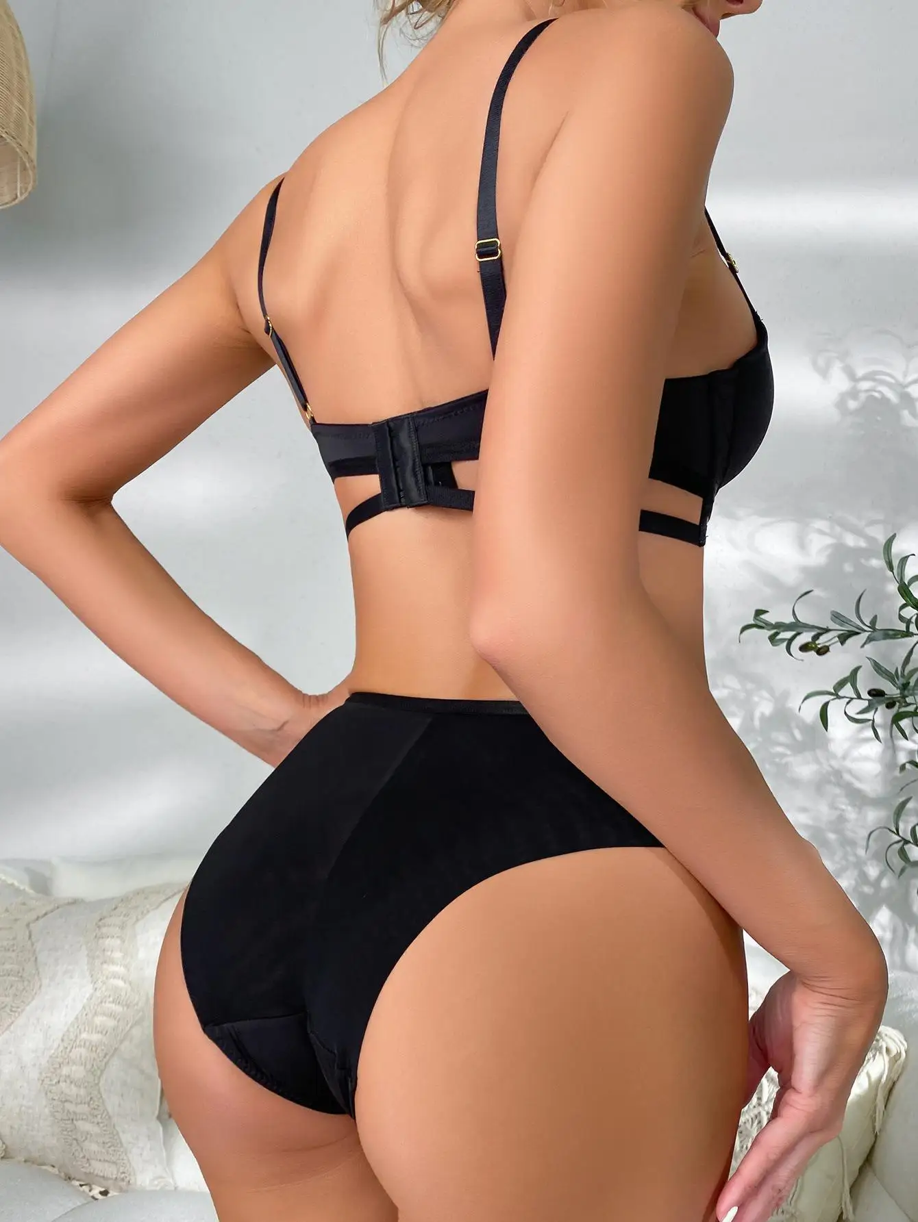 Logillve Hollow Out BH Set Sexy French Lingerie Push Up Brassiere Gather Unterwäsche Set Low Waist Panties For Women Underwear – Detail 6