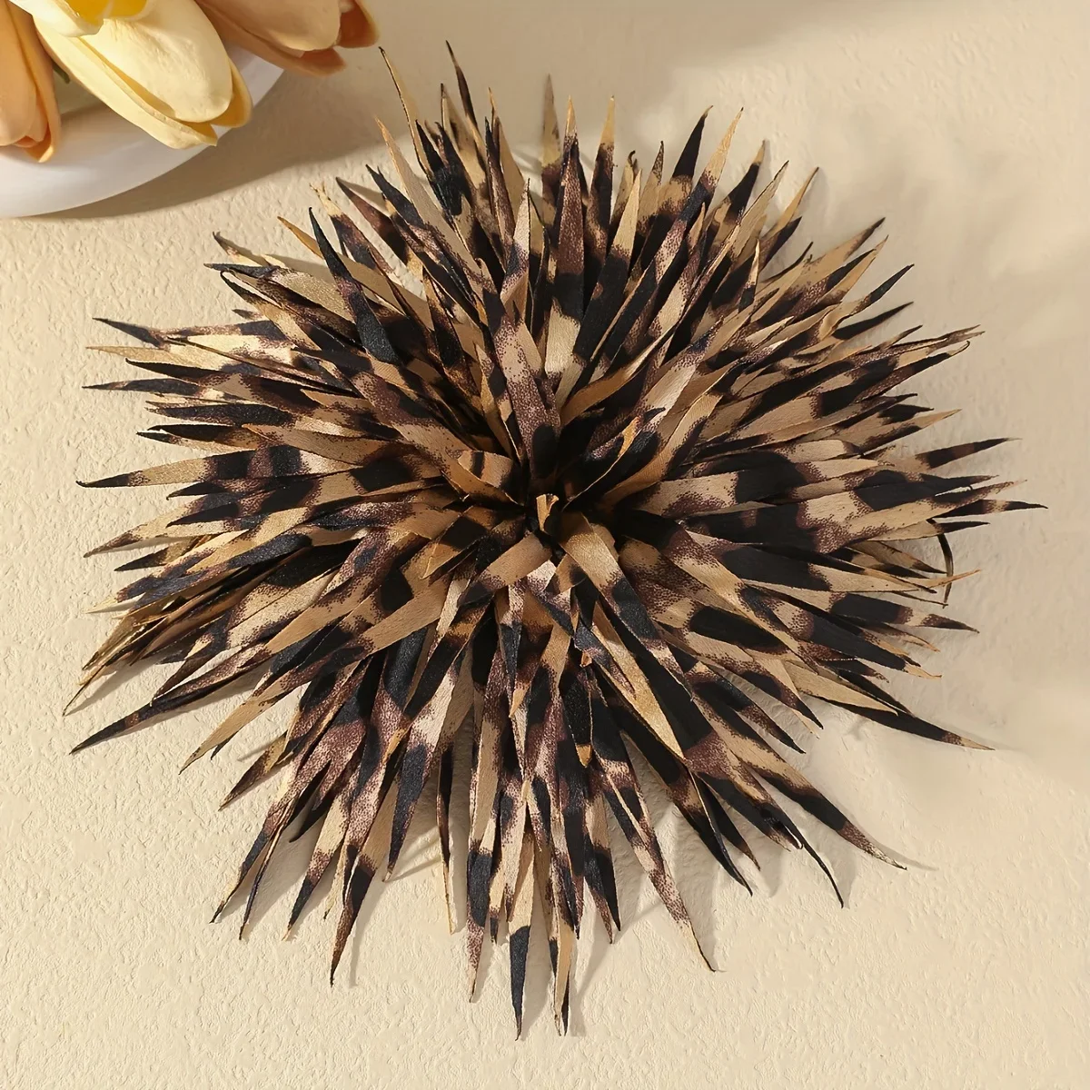 Fashionable Retro Handmade Leopard Print Flower Brooch - Women's Unique and Bold Design, Suitable for Daily Wear and Parties