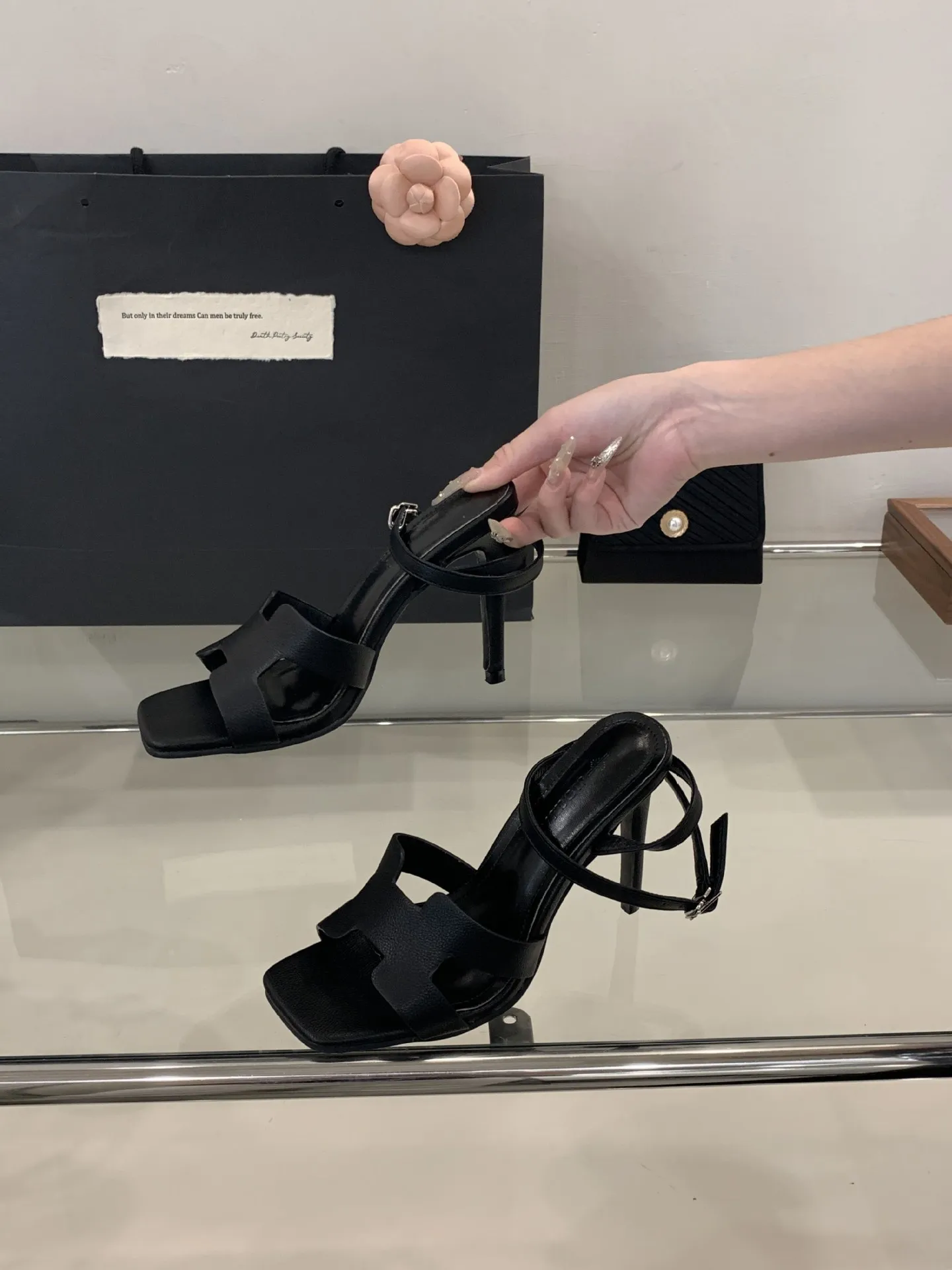 Alionly 2025 موضة الصيف الجديدة المفتوحة تو الصناد...