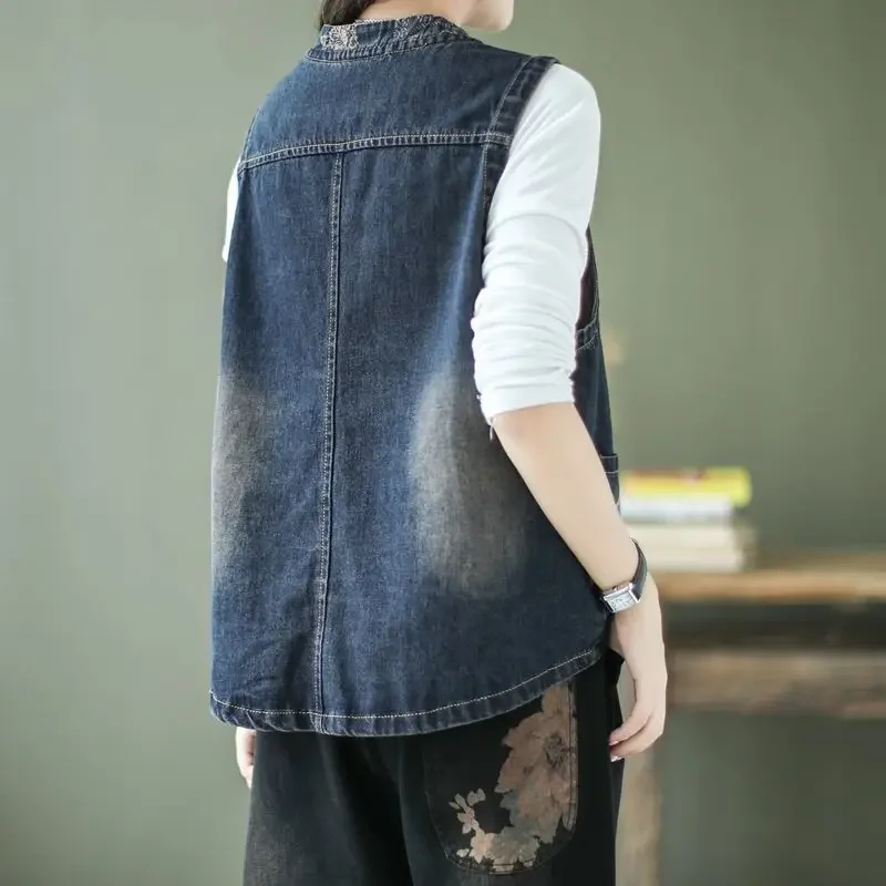Retro Embroidery Women\'s Denim Vest Spring Autumn Sleeveless Tops Plus Size Denim Cardigan Korean Fashion Leisure Loose New Za