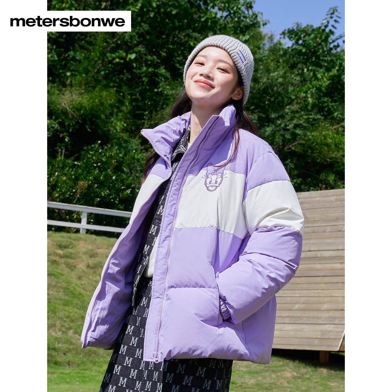 Metersbonwe New Down Jacket Women 2023 New Fashion Stand Ladies Collar Loose Warm Jackets Match Color Thick Cartoon Printing
