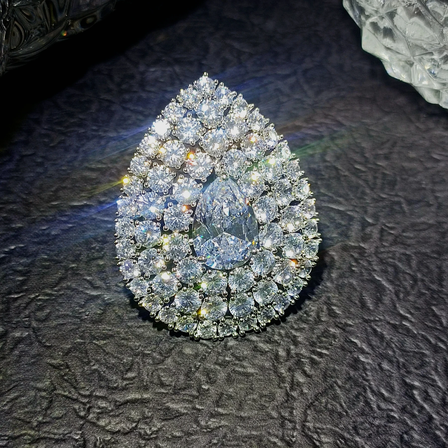 Middle Century Design Clear White Round and Pear CZ Brooches Pins Teardrop Jewelry for Homecoming Galas Formal Affairs Holiday