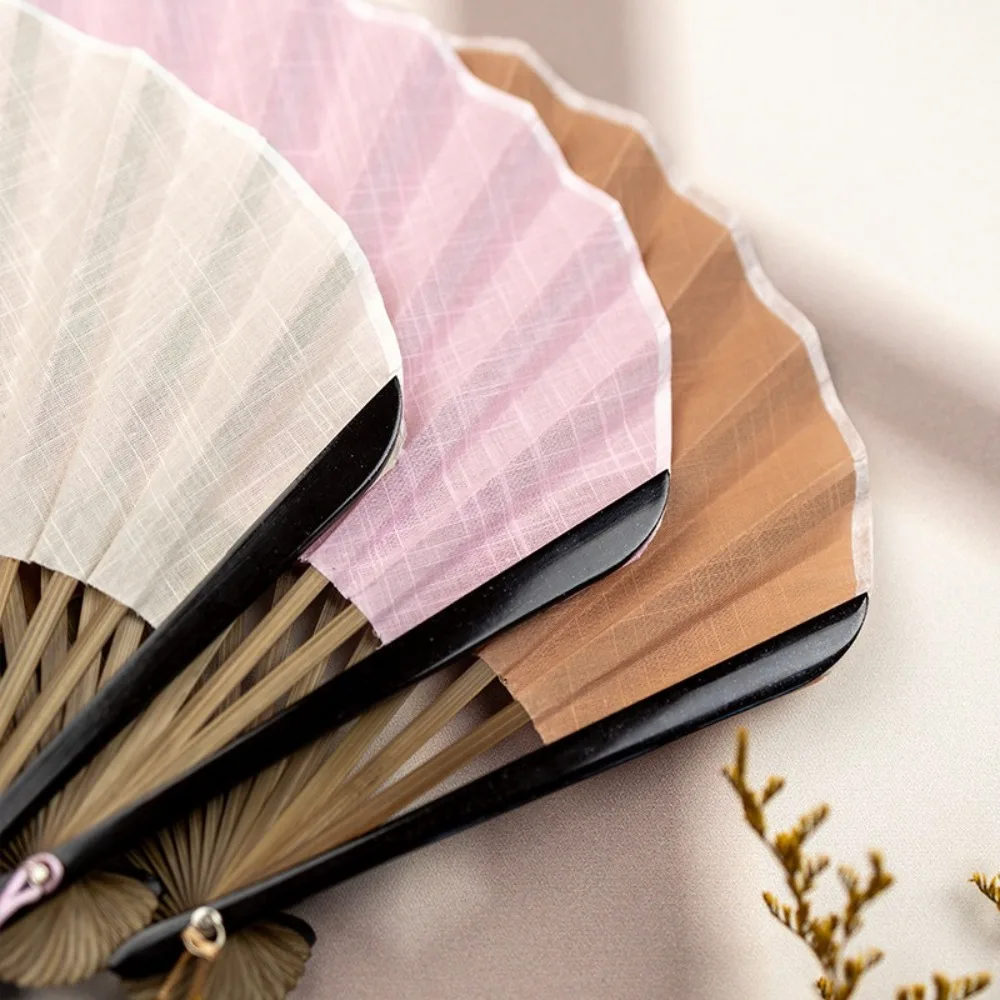 Creative Retro Mini Shell Fan Cotton Linen Cloth Solid Color Folding Hand Fan Gentle Chinese Handheld Party Portable Fan Folding Fan Mini Fan Hand Fan Wooden Hand Fan Silk Fans