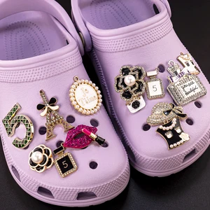 1-16pcs Metal Shoes Charms Luxury Metal Pins for Women Favor Gifts Number5 Lips Jewelry Girls Shoes Accessories Sandals Buckles