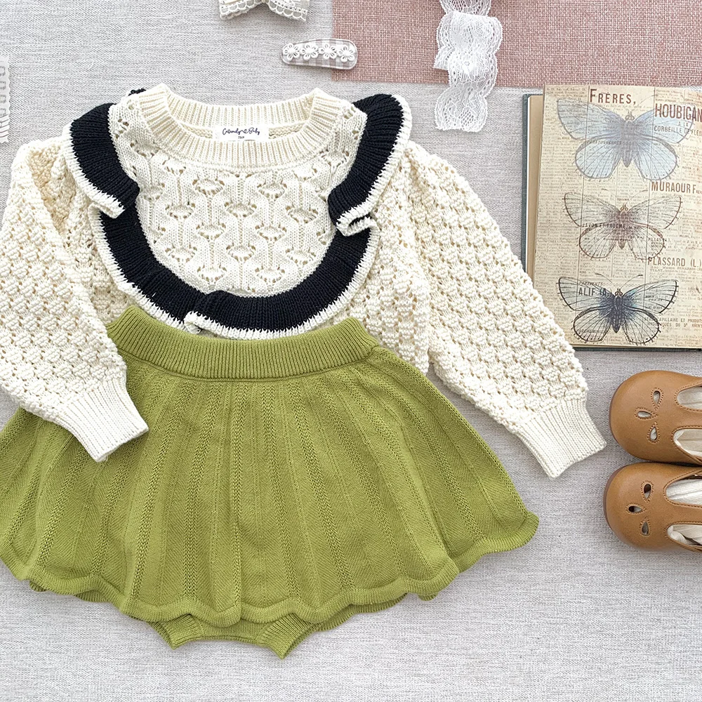 Детский жаккардовый свитер с круглым