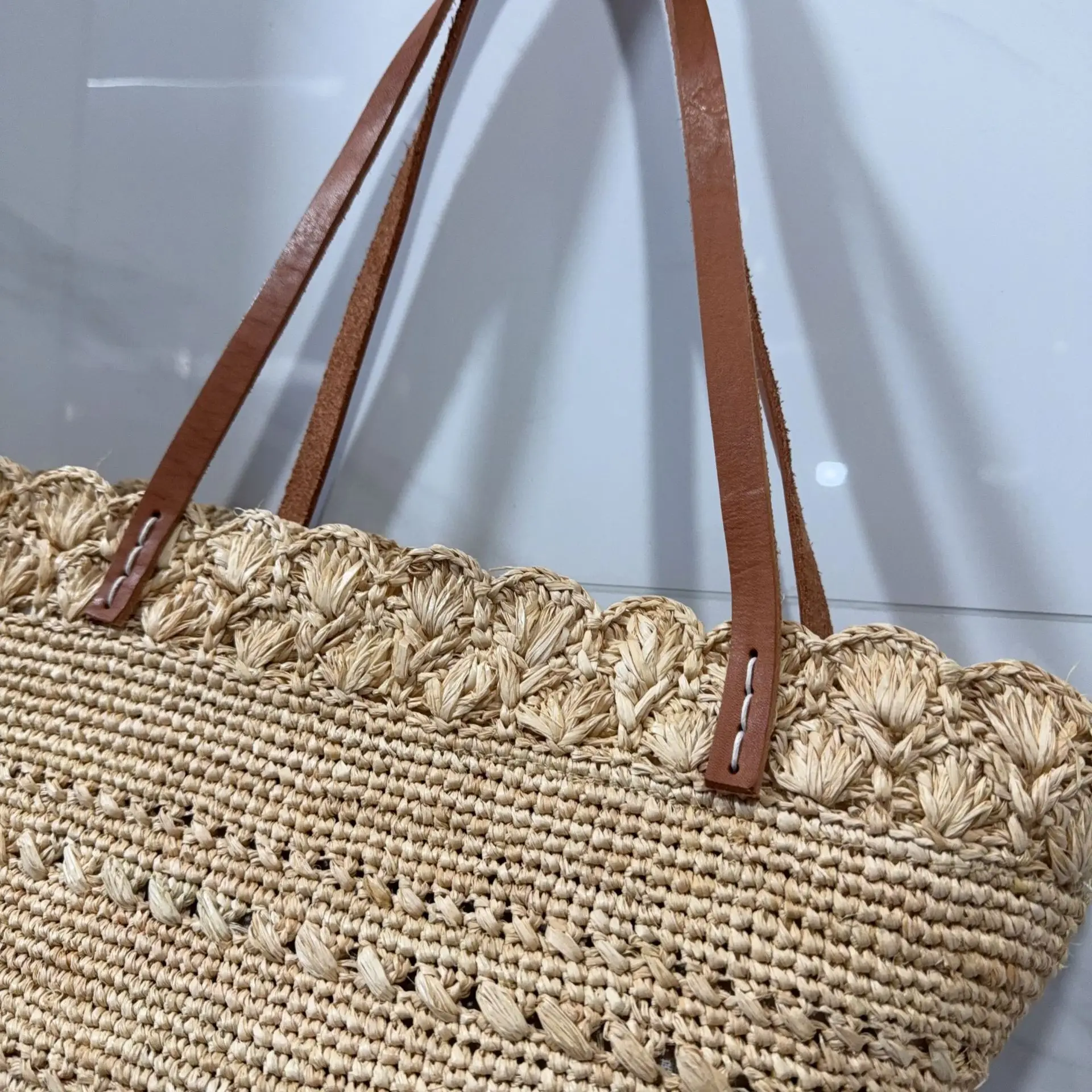 Hollow Out Casual Woven Shoulder Bag SummerBeach Handbag for Women Large Capacity Straw Weave Leisure Travel Bucket Bag