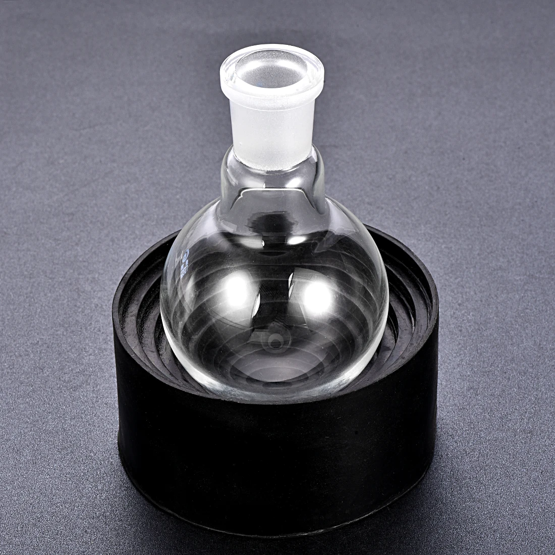3Pcs Laboratory Flask Support Rubber Stand 90mm Diameter Round Bottom Holder for 50ml-1000ml Flasks Black Flask Pad for Support