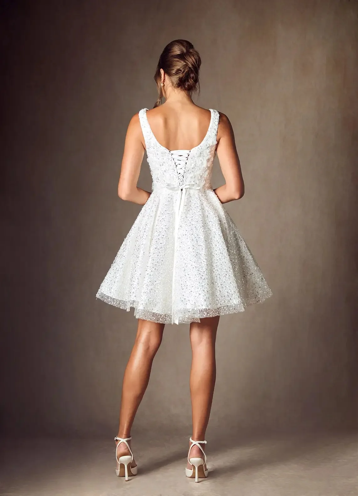 Sequin Beaded Wedding Dresses for Teens Sparkly Short Prom Dress Spaghetti Straps A-line HOCO Dress for Juniors