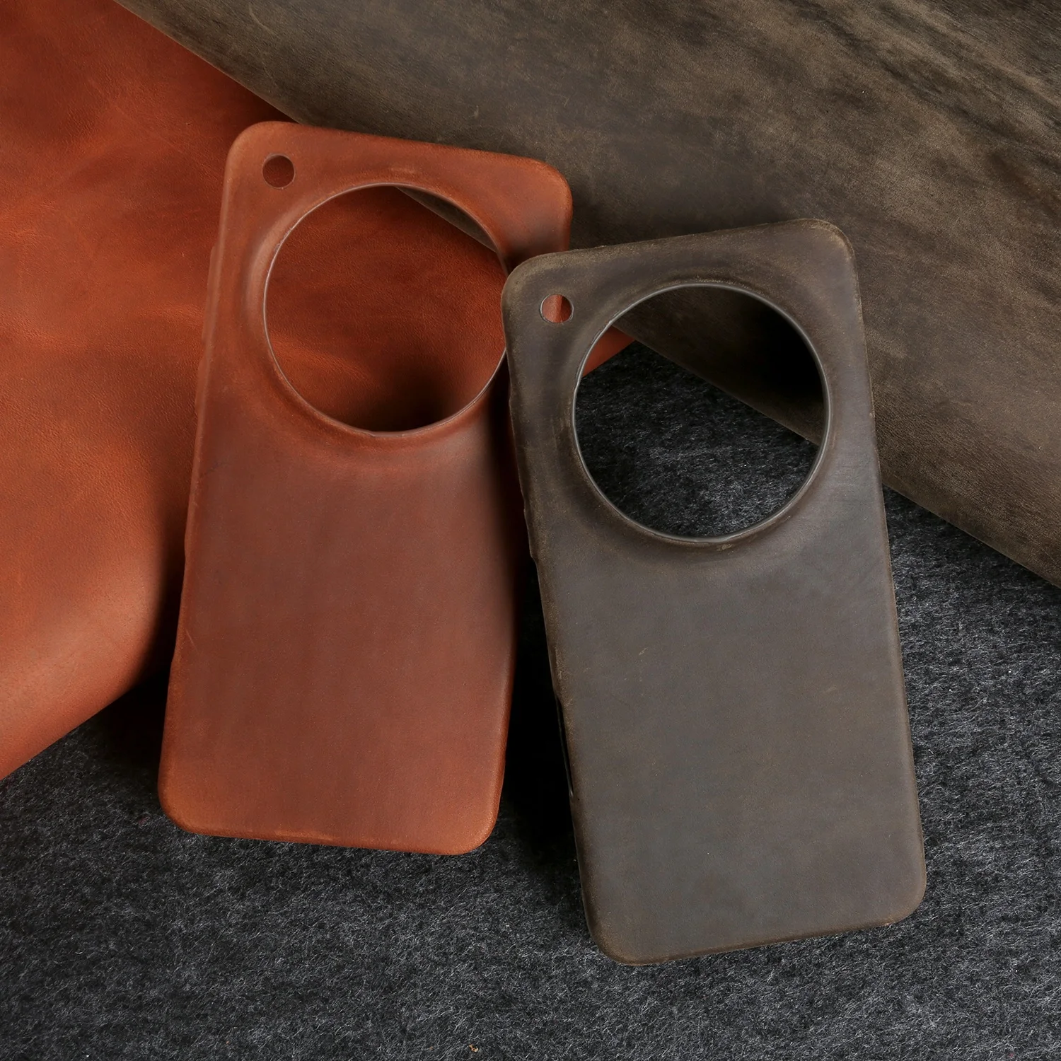 Handcrafted Magnetic Genuine Leather Business Phone Case - Crazy Horse Design with MagSafe Compatibility