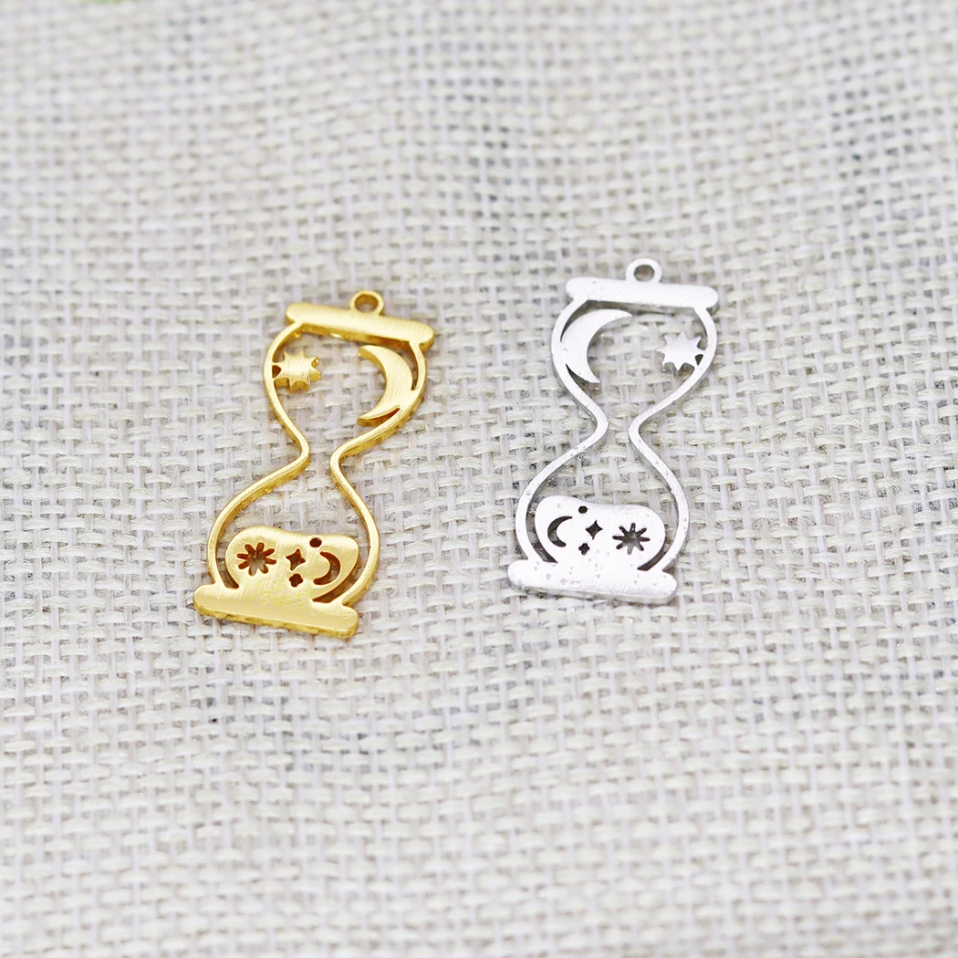 

5PCS DIY Stainless Steel Classic Crescent Moon Star Hourglass Charm Pendant Necklace For Women Boho Necklace