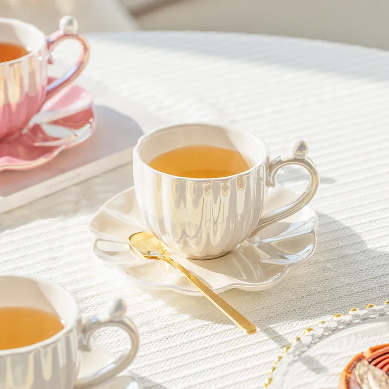 

Porcelain Cute Creative Pearl Mold Porcelain Cup And Saucer Ceramics Simple Tea Sets Modern Design Coffee Cups Tazas Para Cafe
