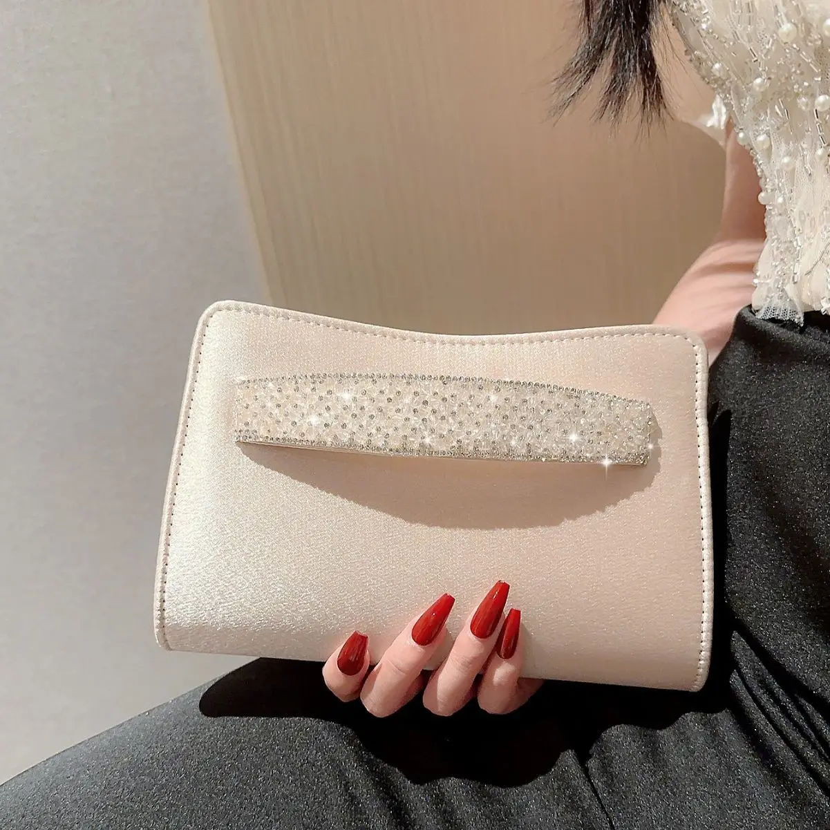 

2023 New Glitter Diamond Evening Bags Elegant Women Clutch Purse Dinner Banquet Clutches Fashion Handbags Luxury Shoulder Bags