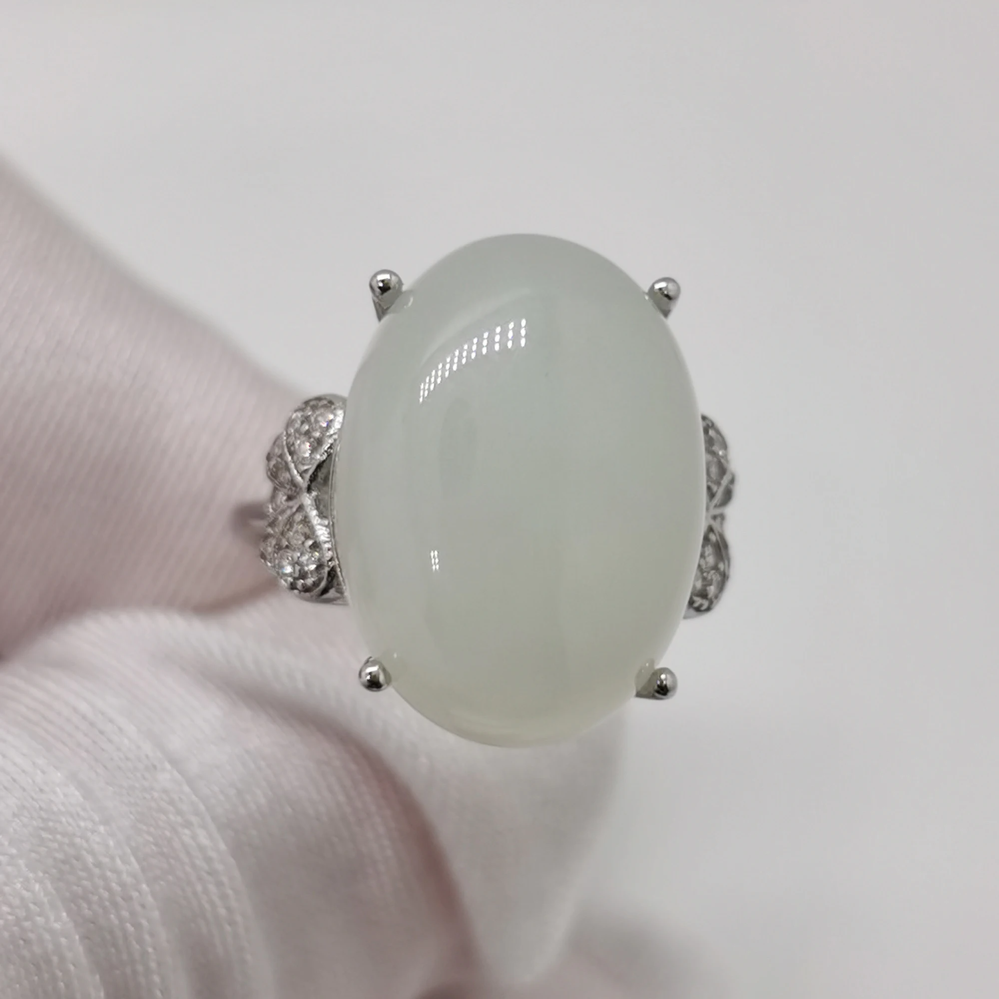 

Luxury Milk White Jade Ring 15ct 13mm*18mm Cabochon Gemstone Ring for Party 18K Gold Plating 925 Silver Jade Jewelry