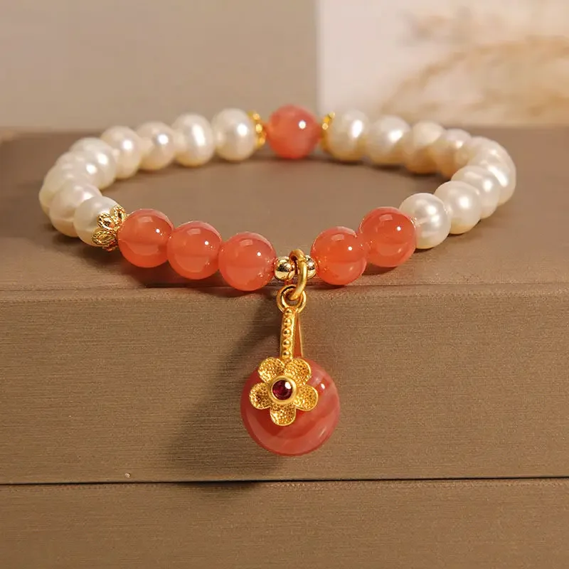 

Natural Salt Source Agate Bracelet Female Ins Niche Design Safe Buckle Fresh Water Pearl Hand String Ins Gifts For Girlfriends