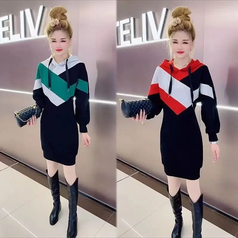 

Женское платье-Толстовка контрастных цветов в стиле пэчворк, новинка 2024, Модный Топ Интернет-красного цвета, корейское повседневное приталенное платье