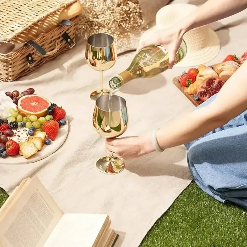 Set 4 Bicchieri Da Vino In Acciaio Inox 530 Ml - Infrangibili, Lucidati A Mano, Per Festa, Campeggio, Regalo - Colore Argento