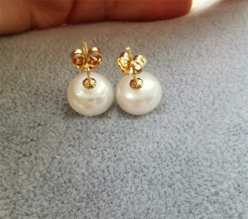 

Huge AAA+ 12-13mm White South Sea Pearl Stud Earring Beautiful Earring