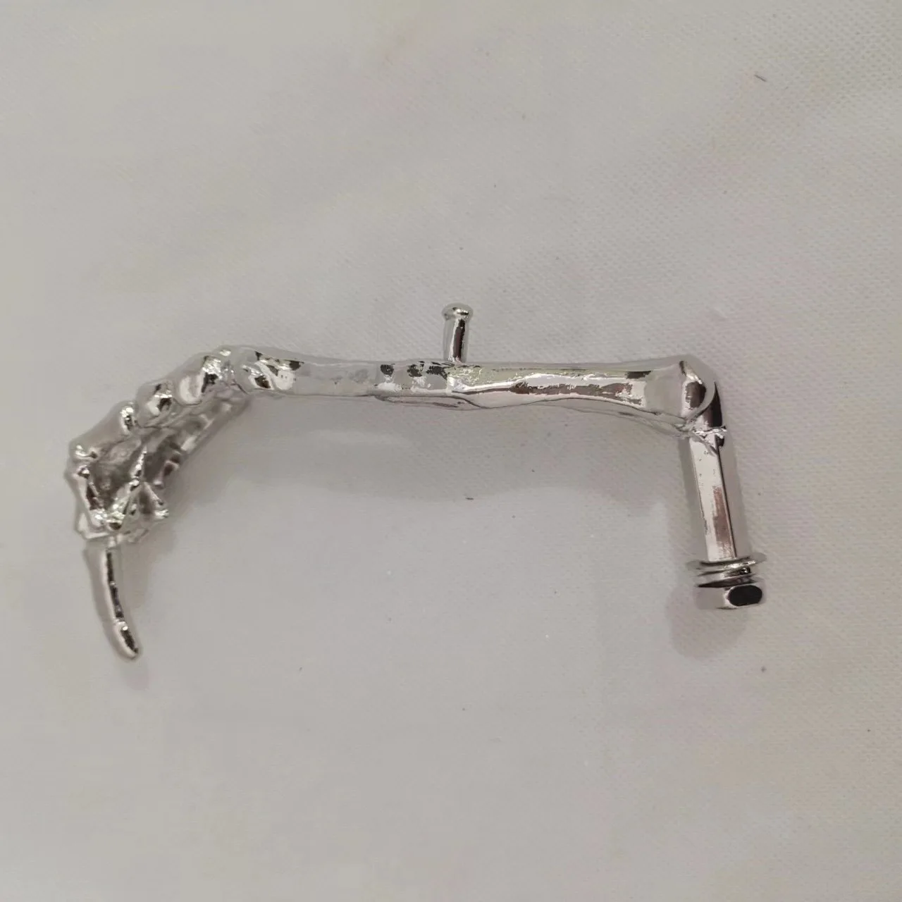 Alloy Funny and Challenging Creative Vertical Middle Finger Metal Motorcycle Stand Motorcycle Kickstands Easy to Install