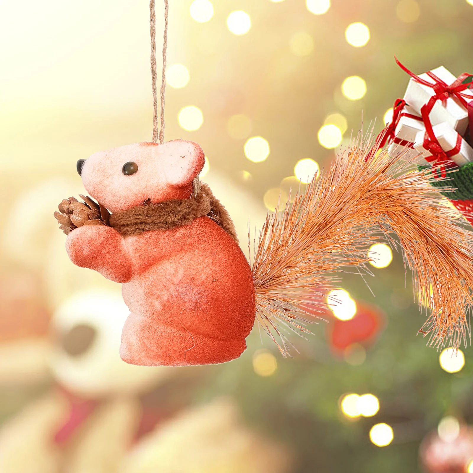 

Simulation Squirrel Pendant Bathroom Decorations Hanging Foam Christmas Ornaments Artificial Pendants Tree Decors