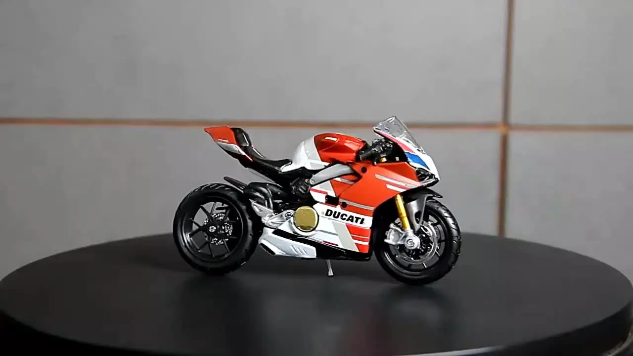 Maisto-オートバイのコレクタブルモデル,ドゥカティパニガーレv4 s