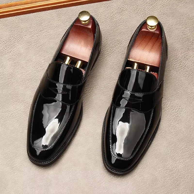 Men's Shoes Foot Cover Patent Leather Leather Style Handmade Shoes Men Marriage Love High-grade
