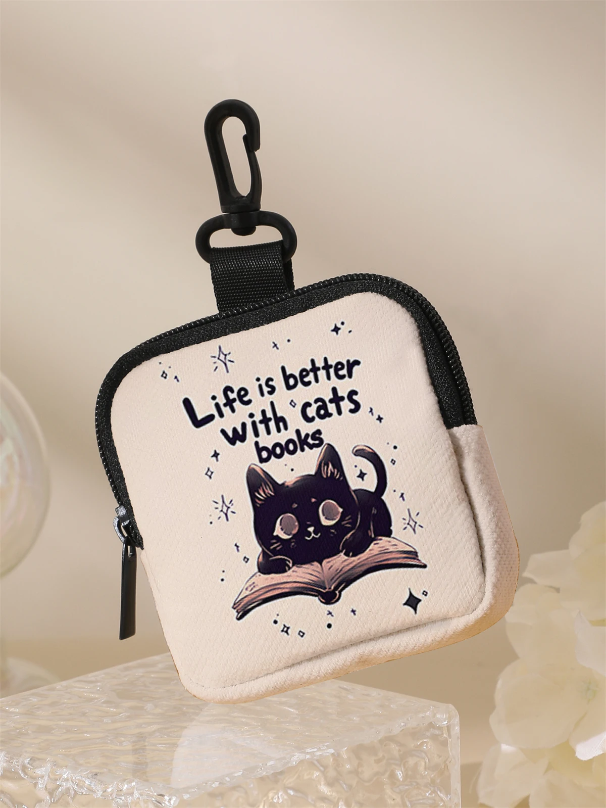 Large capacity wallets with cat and book patterns, digital printed coin wallets, and storage bags are ideal choices for gifts