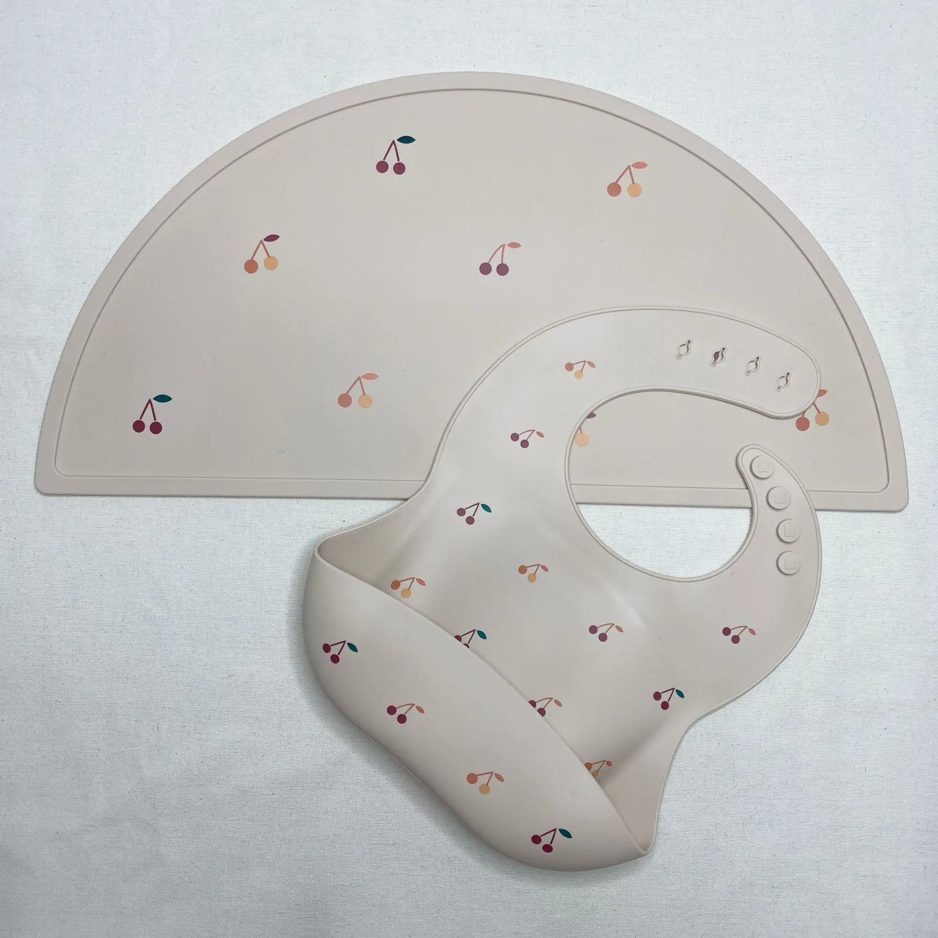 Children's Silicone Placemat, Baby Cartoon Placemat, Non-slip Insulated Kitchen Table Mat, Easy To Clean and Foldable
