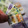 Miniature Items 5 Bundle Mini Dolls Money Banknotes Dollars Euro Korean Won Model Toys For Barbie Ob11 1/6 Dollhouse Accessories 3