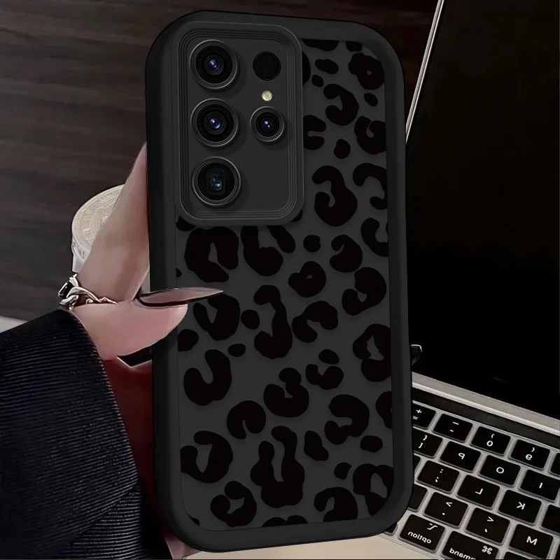 Chic Black Leopard Print Phone Case