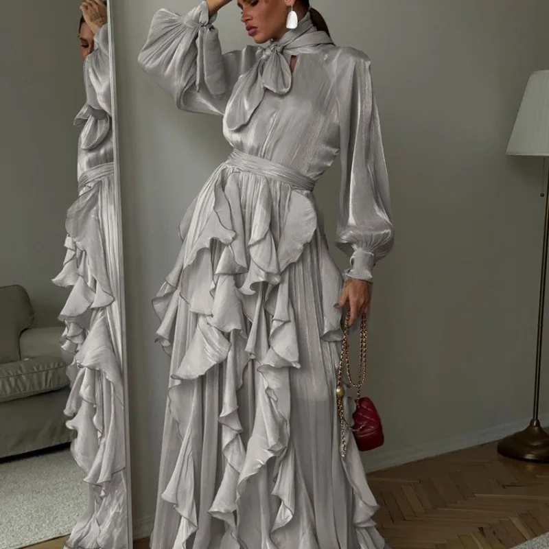 Nuovo Elegante Abito Lungo da Sera/Cerimonia da Donna 2026 con Volant, in Chiffon Lucido, a Maniche Lunghe, con Cintura Annodata e Strati