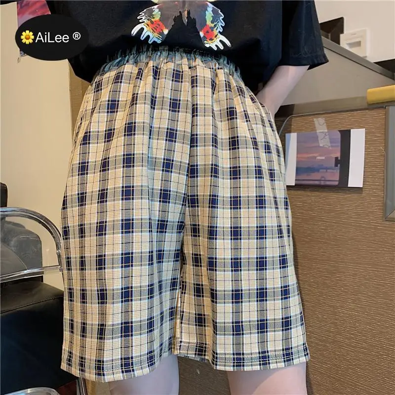 Рисунок 3 - Шорты женские клетчатые в стиле Харадзюку